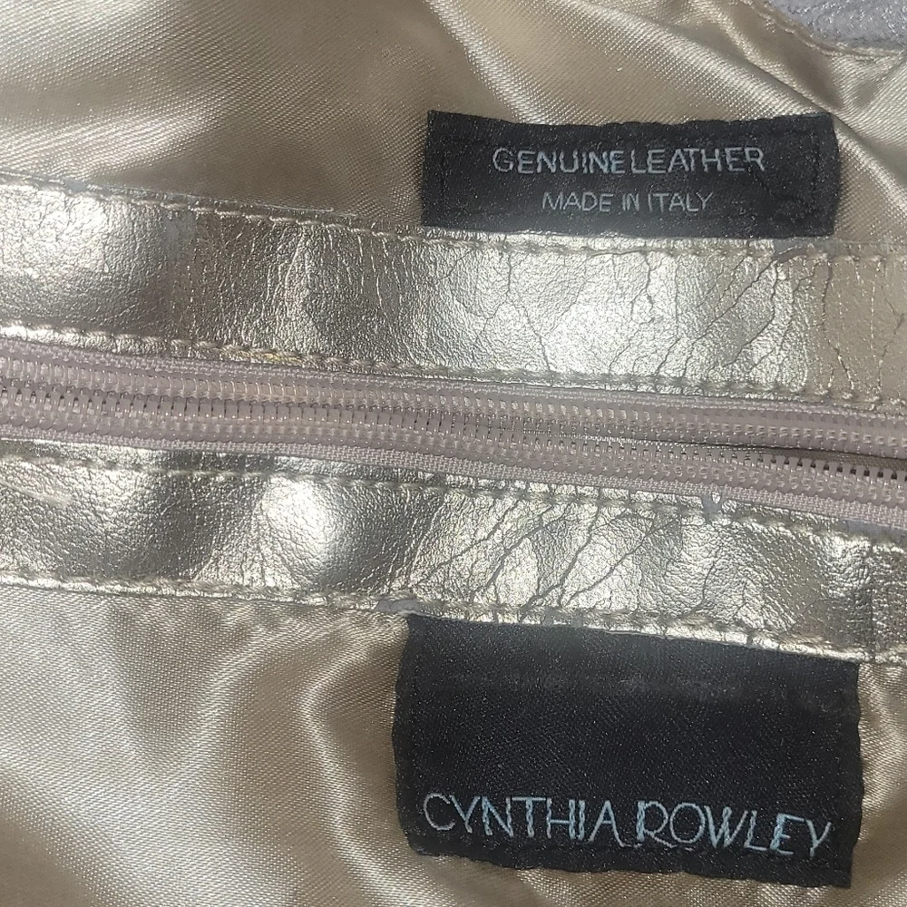 Cynthia Rowley White Textured Hobo Bag made in ITALY